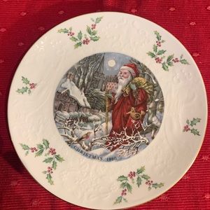 Vintage Royal Doulton Victorian Series 1980 Christmas Plate